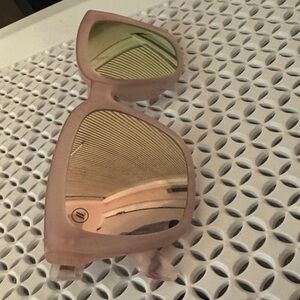Blenders Trendy Pink Sunglasses